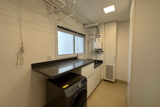 Área de Serviço de apartamento à venda com 3 quartos, 215m² em Alphaville Industrial, Barueri