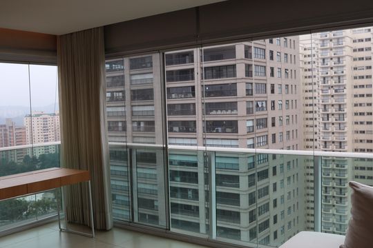 Vista da Sala de apartamento à venda com 3 quartos, 215m² em Alphaville Industrial, Barueri