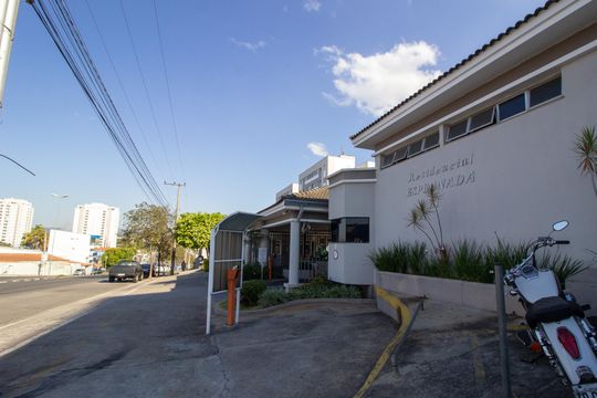 Fachada de apartamento para alugar com 3 quartos, 70m² em Jardim Clarice I, Votorantim