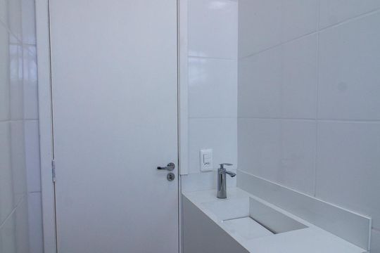 Banheiro de apartamento para alugar com 3 quartos, 70m² em Jardim Clarice I, Votorantim