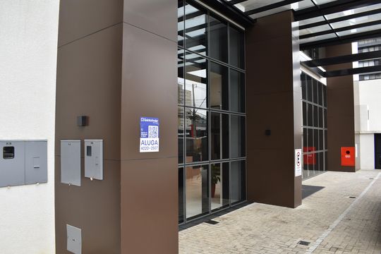 Fachada de kitnet/studio para alugar com 1 quarto, 24m² em Centro, Curitiba