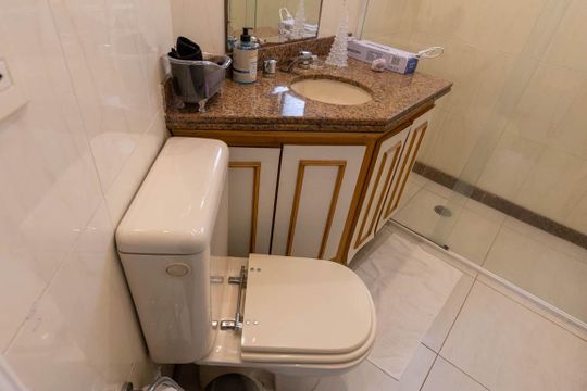 Banheiro da Suíte 2 de apartamento à venda com 3 quartos, 200m² em Santa Cecilia, São Paulo