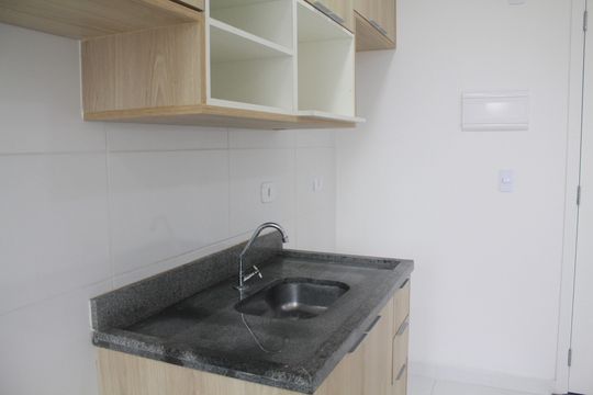 Cozinha de apartamento à venda com 2 quartos, 38m² em Vila Galvão, Guarulhos
