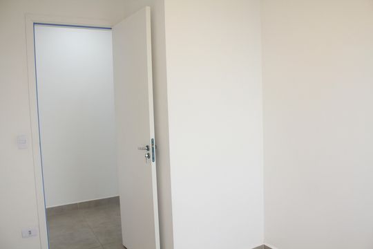 Quarto 1 de apartamento à venda com 2 quartos, 38m² em Vila Galvão, Guarulhos