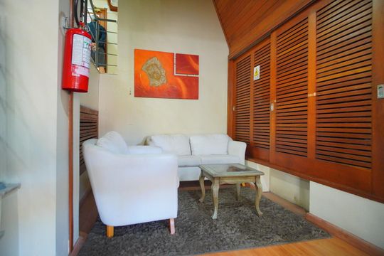 Hall de Entrada de apartamento à venda com 1 quarto, 48m² em Petrópolis, Porto Alegre