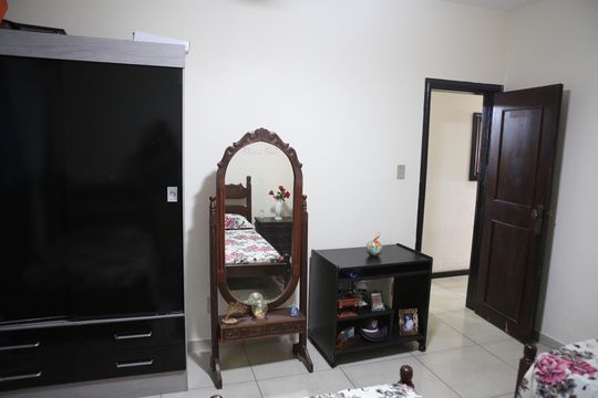 Quarto 2 de casa à venda com 5 quartos, 300m² em Jardim Vera Cruz, Contagem