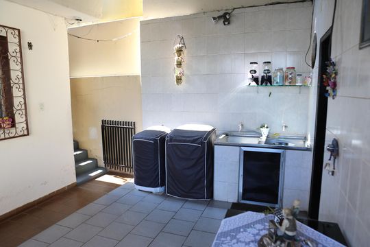 Área de Serviço de casa à venda com 5 quartos, 300m² em Jardim Vera Cruz, Contagem