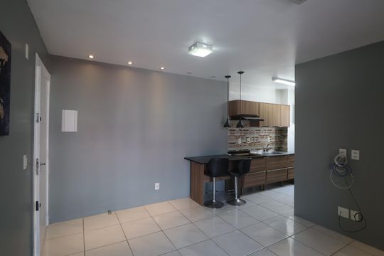 Sala de apartamento à venda com 2 quartos, 63m² em Igara, Canoas