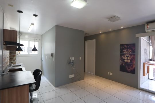 Sala de apartamento à venda com 2 quartos, 63m² em Igara, Canoas