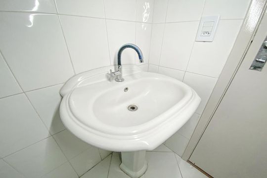 Banheiro de apartamento para alugar com 2 quartos, 60m² em Rio Branco, São Leopoldo