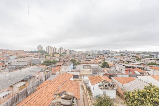 Vista de casa à venda com 4 quartos, 410m² em Vila Arapua, São Paulo