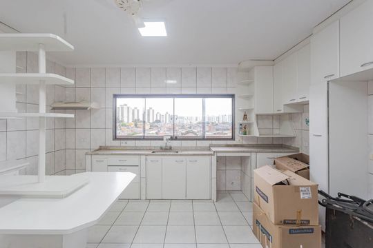 Cozinha de casa à venda com 4 quartos, 410m² em Vila Arapua, São Paulo