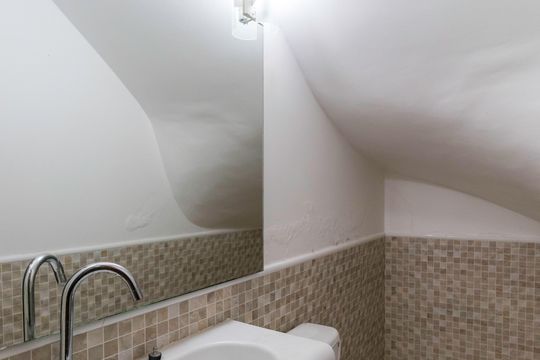 Lavabo de casa à venda com 2 quartos, 150m² em Vila Sonia, São Paulo