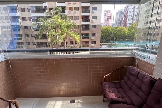 Varanda de apartamento para alugar com 2 quartos, 62m² em Barra da Tijuca, Rio de Janeiro