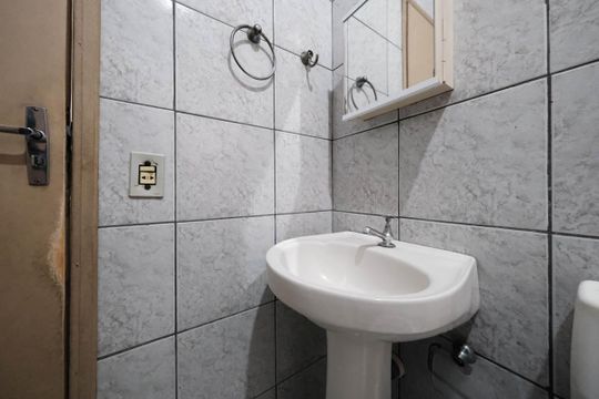 Banheiro de casa para alugar com 2 quartos, 60m² em Cidade Líder, São Paulo