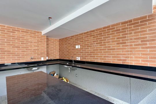 Área comum de casa à venda com 3 quartos, 276m² em Vila Madalena, São Paulo