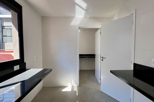 Cozinha de casa à venda com 3 quartos, 276m² em Vila Madalena, São Paulo