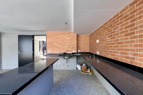 Área comum de casa à venda com 3 quartos, 276m² em Vila Madalena, São Paulo