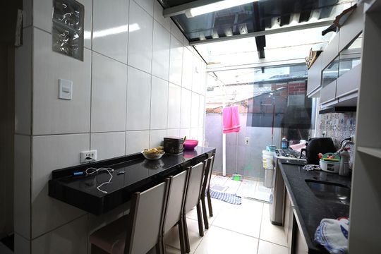 Cozinha de casa à venda com 3 quartos, 125m² em Jardim Santo Alberto, Santo André