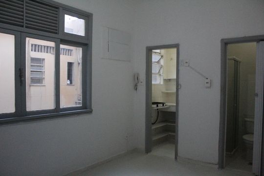 Sala/Quarto de apartamento para alugar com 1 quarto, 20m² em Tijuca, Rio de Janeiro