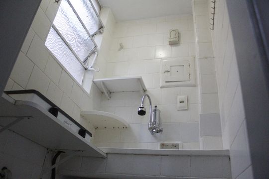 Cozinha de apartamento para alugar com 1 quarto, 20m² em Tijuca, Rio de Janeiro