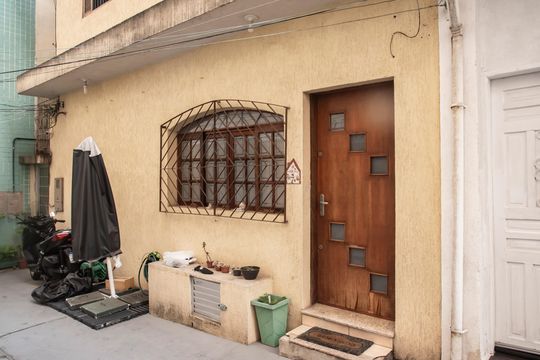 Fachada da casa de casa à venda com 3 quartos, 234m² em Vila Clementino, São Paulo