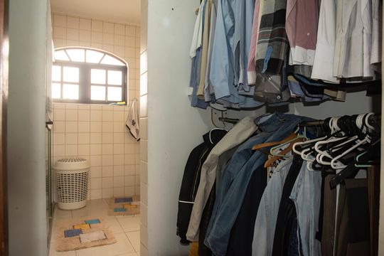 Closet da Suíte 3 de casa à venda com 3 quartos, 234m² em Vila Clementino, São Paulo
