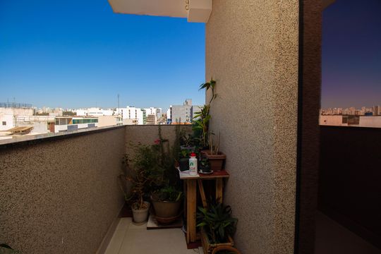 Sacada Quarto 1 de apartamento para alugar com 2 quartos, 55m² em Setor Habitacional Vicente Pires, Brasília