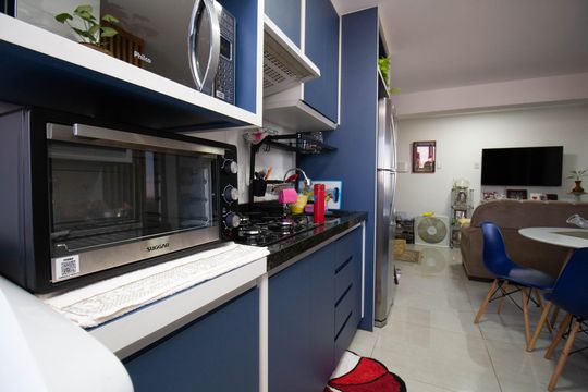 Cozinha e Área de Serviço de apartamento para alugar com 2 quartos, 55m² em Setor Habitacional Vicente Pires, Brasília