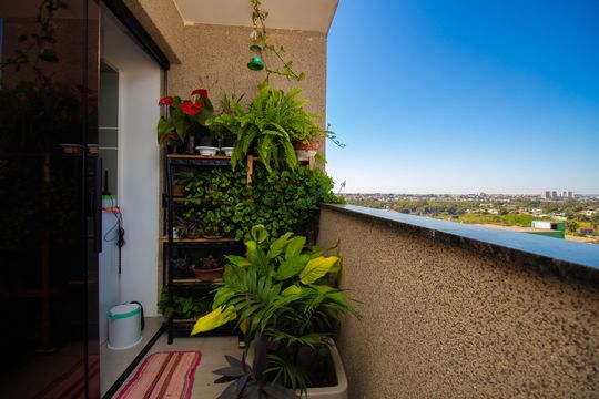Sacada Quarto 1 de apartamento para alugar com 2 quartos, 55m² em Setor Habitacional Vicente Pires, Brasília
