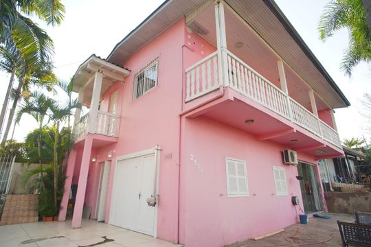 Área externa de casa à venda com 2 quartos, 169m² em Canudos, Novo Hamburgo