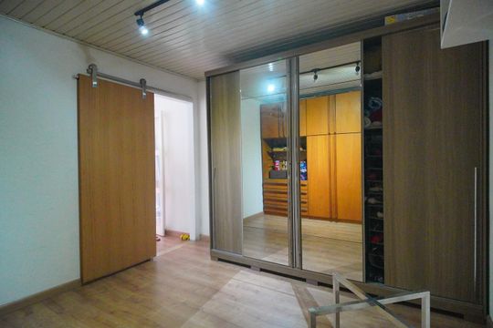 Closet da suíte de casa à venda com 2 quartos, 169m² em Canudos, Novo Hamburgo