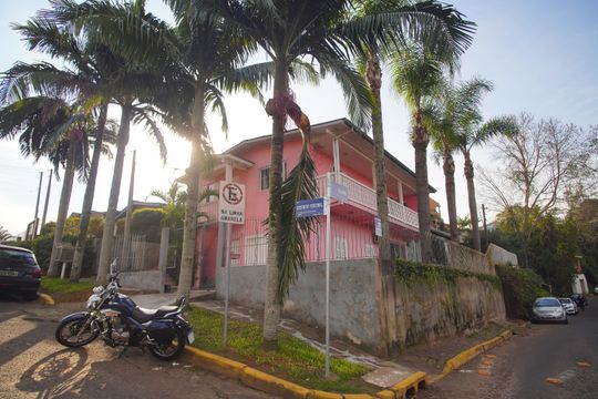 Fachada de casa à venda com 2 quartos, 169m² em Canudos, Novo Hamburgo