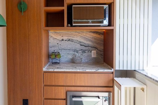 Cozinha  de kitnet/studio à venda com 1 quarto, 33m² em Jardim das Acacias, São Paulo