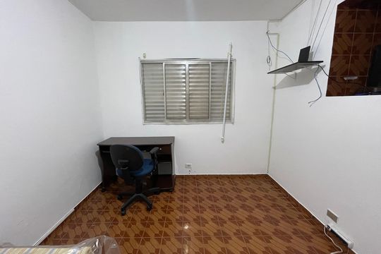 Quarto 2 de casa para alugar com 2 quartos, 64m² em Vila São Silvestre, São Paulo