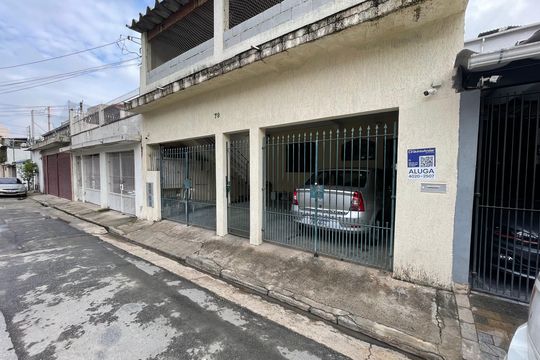 Fachada de casa para alugar com 2 quartos, 64m² em Vila São Silvestre, São Paulo