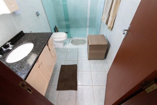 Banheiro Social de casa à venda com 3 quartos, 240m² em Parque Alto Taquaral, Campinas