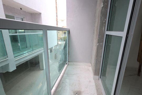 Sacada Sala de casa de condomínio à venda com 3 quartos, 129m² em Vila Metalúrgica, Santo André