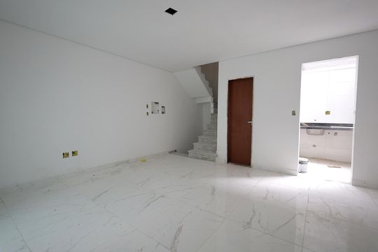 Casa de Condomínio à venda com 2 quartos, 117m² em Vila Metalúrgica, Santo André