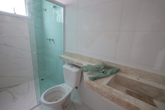 Banheiro da Suíte 1 de casa de condomínio à venda com 2 quartos, 117m² em Vila Metalúrgica, Santo André
