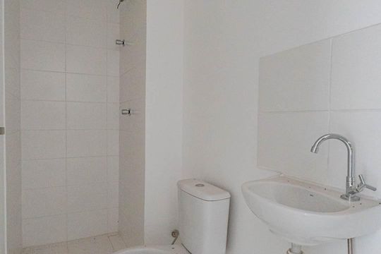 Banheiro de apartamento para alugar com 2 quartos, 30m² em Vila Moraes, São Paulo