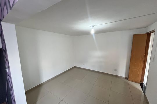 Quarto de casa de condomínio para alugar com 1 quarto, 50m² em Parque Peruche, São Paulo