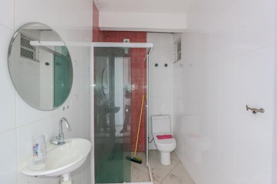 Banheiro de kitnet/studio à venda com 1 quarto, 42m² em Bela Vista, São Paulo