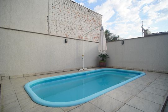 Área comum - Piscina de casa à venda com 2 quartos, 124m² em Guarani, Novo Hamburgo