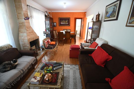 Sala de casa à venda com 4 quartos, 230m² em Loteamento Parque das Hortências (sousas), Campinas