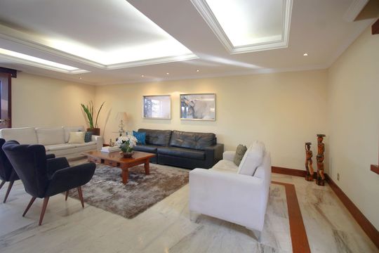 Sala de casa à venda com 3 quartos, 445m² em Mangabeiras, Belo Horizonte