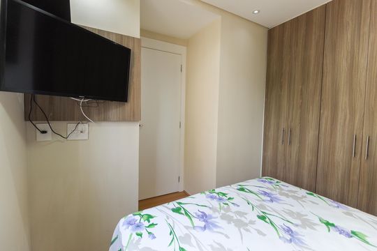 Quarto 1 de apartamento à venda com 2 quartos, 43m² em Vila Carmosina, São Paulo