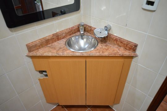 Banheiro do Quarto 4 de casa para alugar com 6 quartos, 243m² em Vila América, Santo André