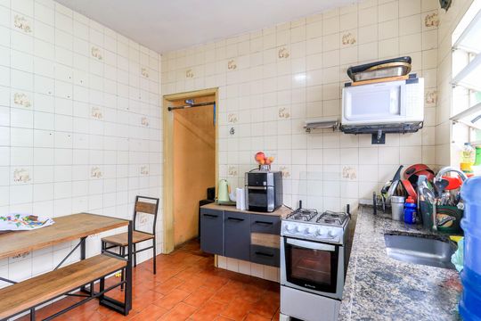 Cozinha de casa para alugar com 3 quartos, 250m² em Jardim Monte Azul, São Paulo