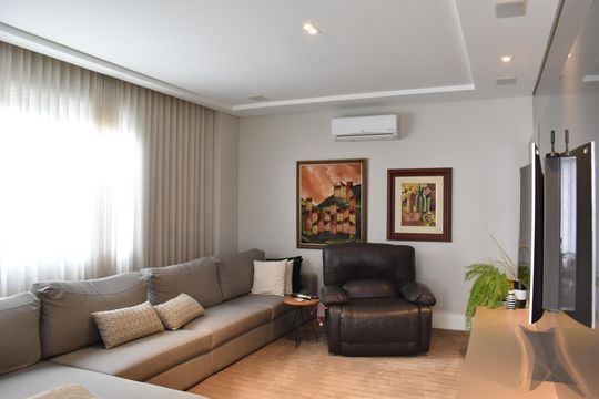 Sala 2 de casa para alugar com 5 quartos, 590m² em Butiatuvinha, Curitiba